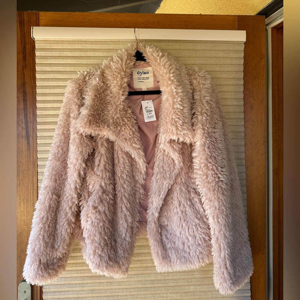 NWT Dusty Pink Fluffy Faux Fur Jacket Coat